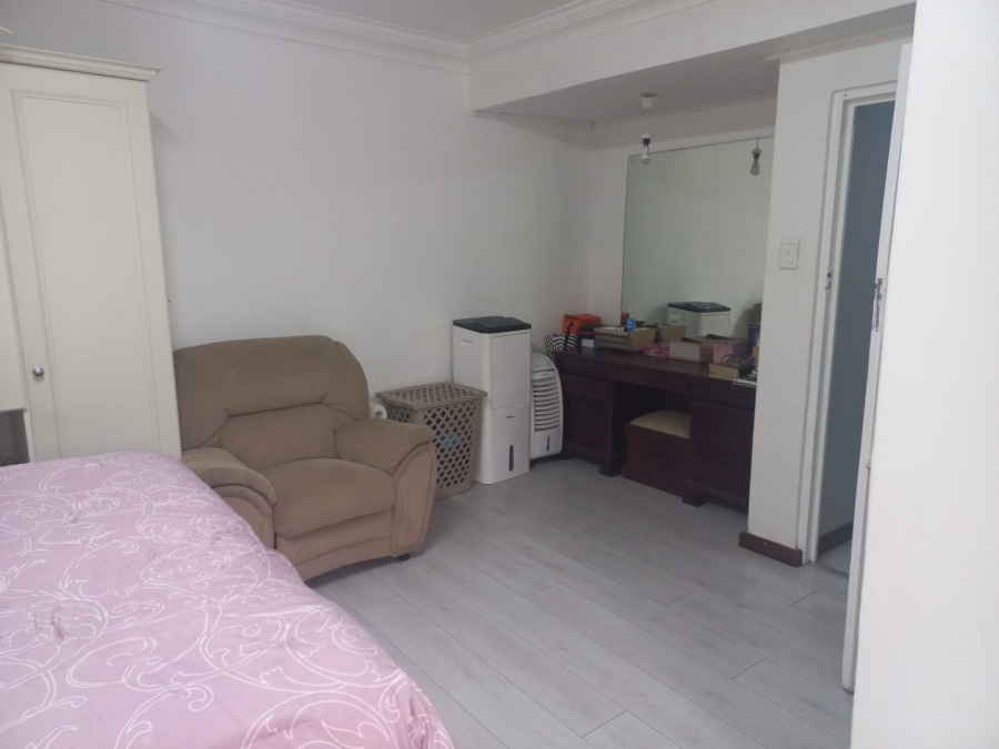 4 Bedroom Property for Sale in Lentegeur Western Cape